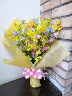 スイトピーの花束　✿ﾟ･*:. ふんわり良い香りがします .:*･ﾟ✿｜「フローラルはなじん」　（愛知県名古屋市中村区の花キューピット加盟店 花屋）のブログ